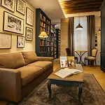 Cia Marais - Old Bookshop Style