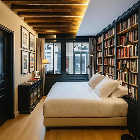 Cia Marais - Old Bookshop Style Apartment *